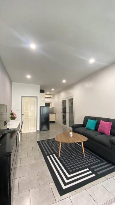 Pool Villa Pattaya Phratamnak C2- 2 Bedroom جومتين بيتش المظهر الخارجي الصورة